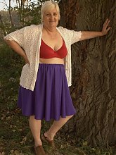 Filthy granny Mandy lured a masked hottie into fucking her wrinkled pussy slit live